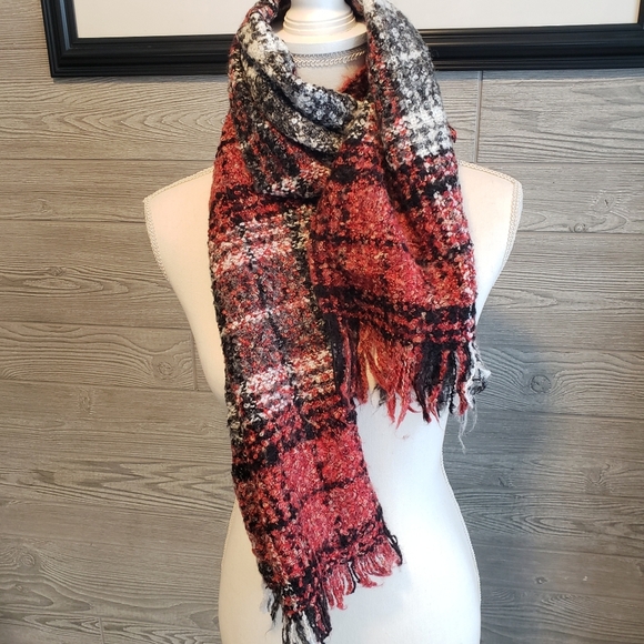 Jacques d'Albry PARIS Wool Blend Red Black Plaid Scarf Fringe Made in France - Picture 2 of 8